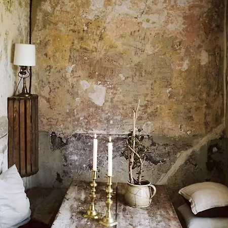 Historic School In Rensow