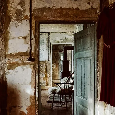 Historic School In * Rensow